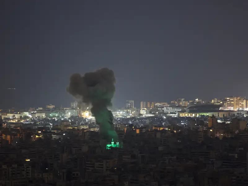 Lübnan'da İsrail Saldırıları: Ölü Sayısı 826'ya Yükseldi