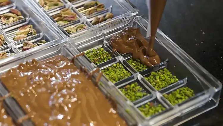 Dubai Çikolatası İçin Fıstık Kıtlığı: Karneyle Satış Dönemi Başladı