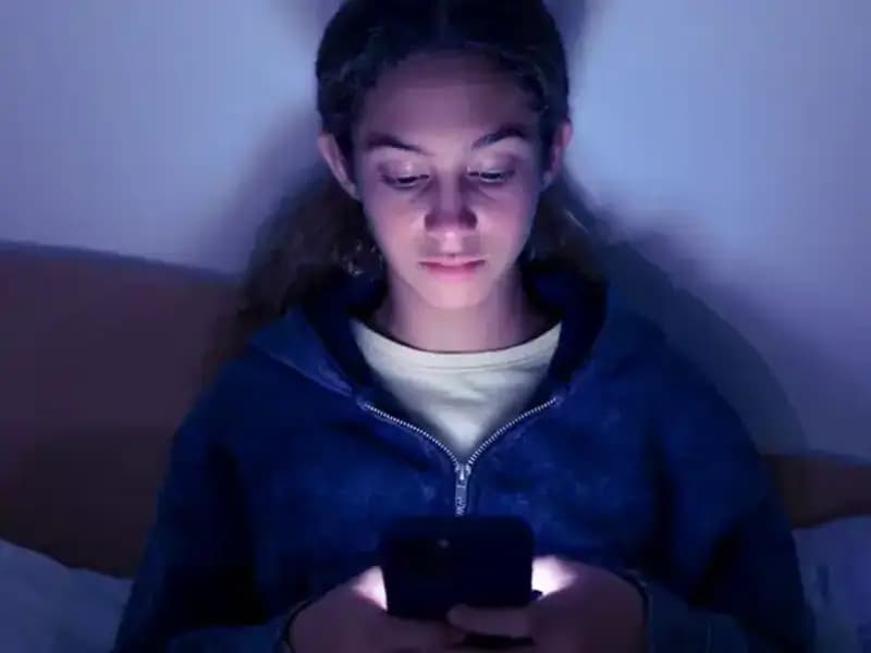 Sosyal Medyada Ergenlerin Peşinden Koştuğu Tehlikeli Trend: Havalı Olma Hırsı!