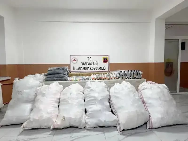 Van'da Büyük Kaçakçılık Operasyonu: 4 Milyon TL Değerinde Malzeme Ele Geçirildi