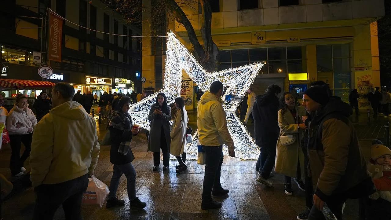 İstanbul'da Yılbaşı Tedbirleri: 60 Bin Personel Görev Yapacak