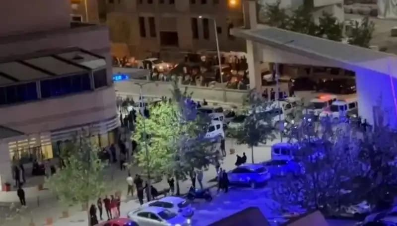 Halay Başında Patlak Veren Kavga: Kanlı Sahneler!