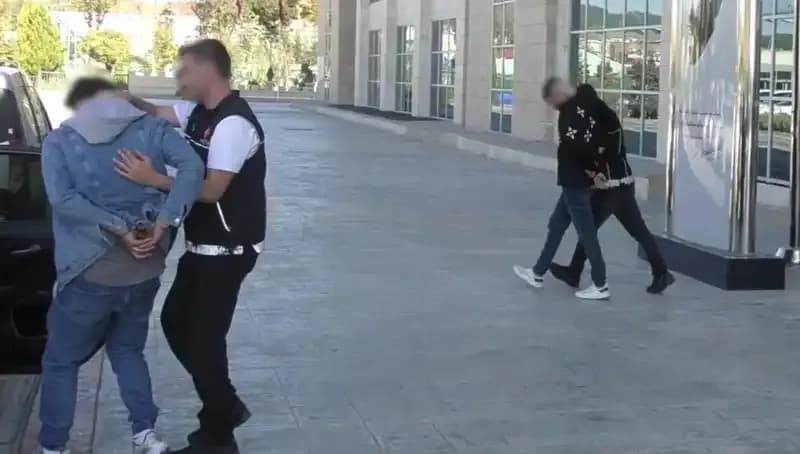 Uşak’ta Uyuşturucu Operasyonunda Dört Kişi Tutuklandı: Ayrıntılar Ortaya Çıktı