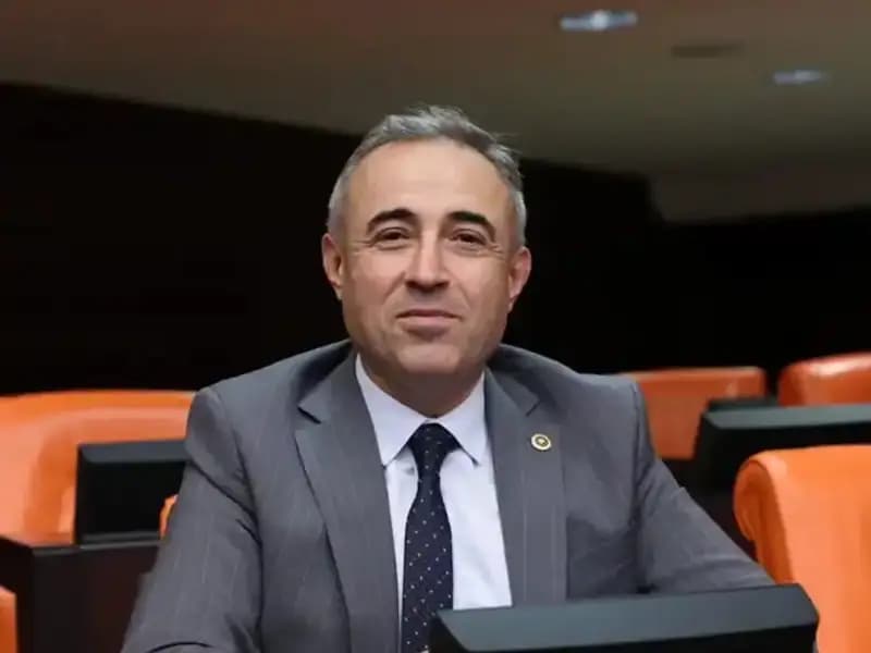 DEVA Partisi'nde Şok İstifa: Genel Başkan Yardımcısı Görevinden Ayrıldı