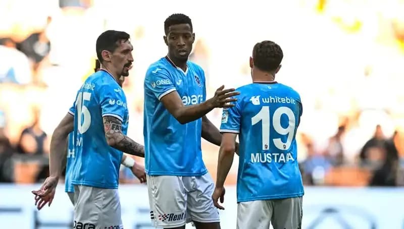 Trabzonspor, Adana Demirspor'u Tek Golle Geçerek 3 Puanı Kazandı