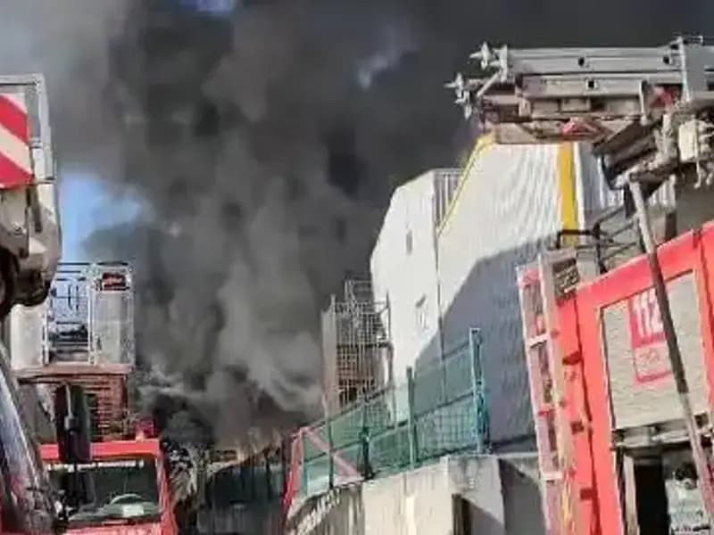 Tuzla'daki Fabrika Yangını Kontrol Altına Alındı: Olayın Ayrıntıları ve Son Gelişmeler