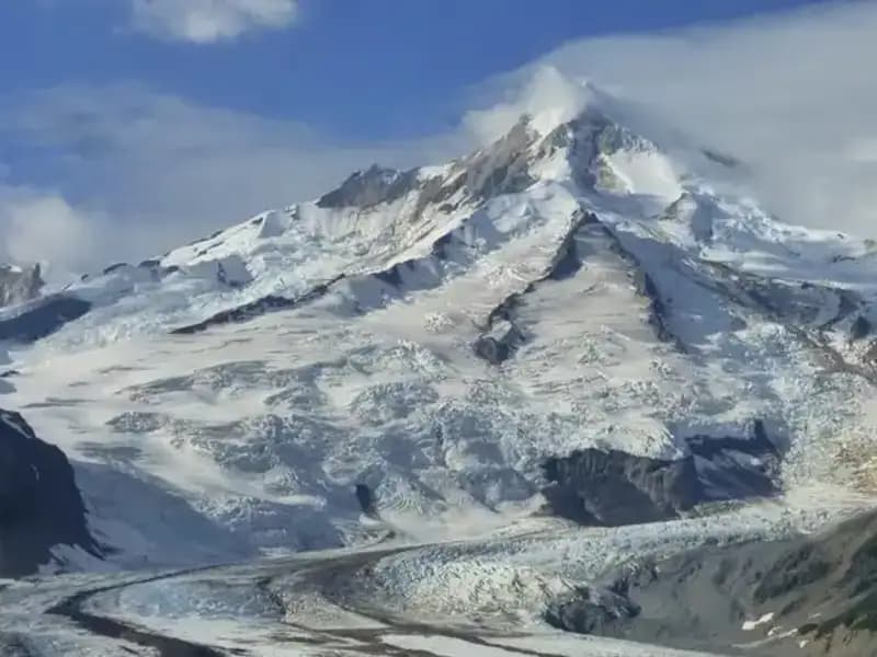NASA'nın Takibine Giren 150 Yıllık Uyuyan Dev: Volkanik Faaliyet Yeniden Başladı!