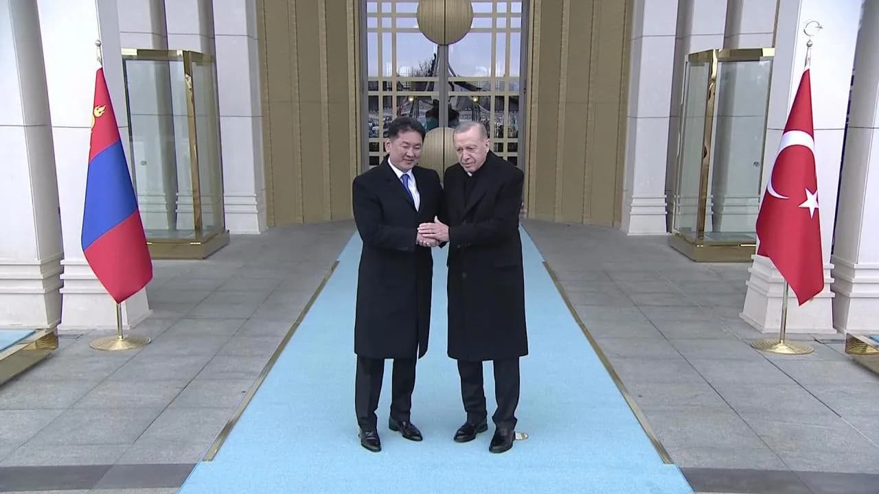 Moğolistan Cumhurbaşkanı Ukhnaa Ankara'da Bulunuyor