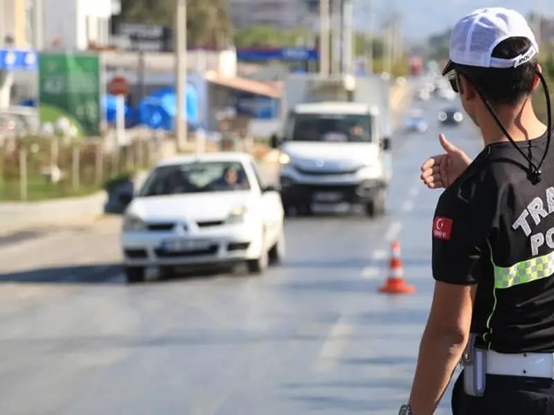 10 Bin Polis Adayının Mezuniyet Tarihinde Değişiklik Yapıldı