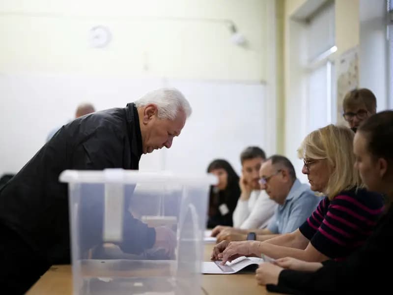 Bulgaristan'da 6.6 Milyon Seçmen, 8. Seçim İçin Sandıkta