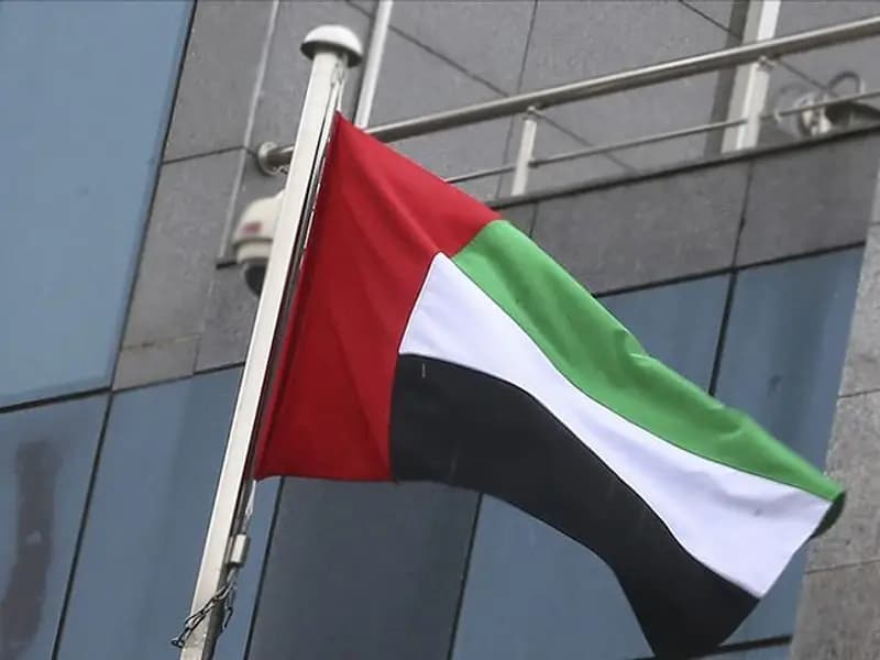 BAE'den İranlılara Dubai Havalimanı'na Giriş Yasağı