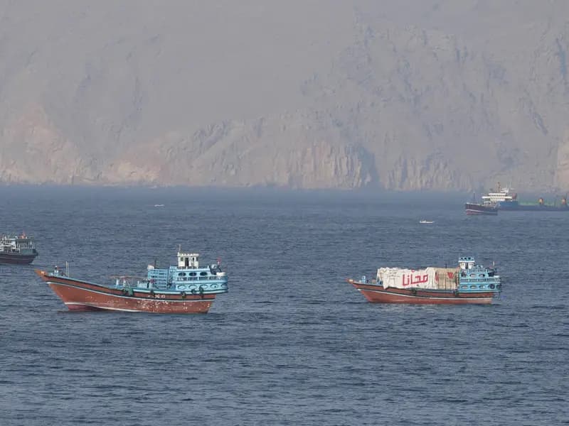 Hürmüz Boğazı'nda İran ve ABD Arasındaki Gerginlik Tırmanıyor