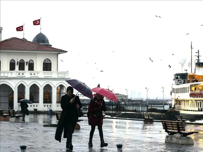 İstanbul'da Beklenen Şiddetli Yağış İçin Uyarı Geldi