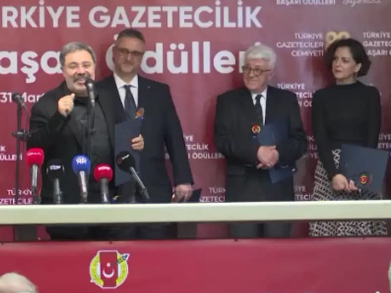 NTV Radyo’ya Prestijli Ödül: "Yırtıcı Kuşlar Zamanı"
