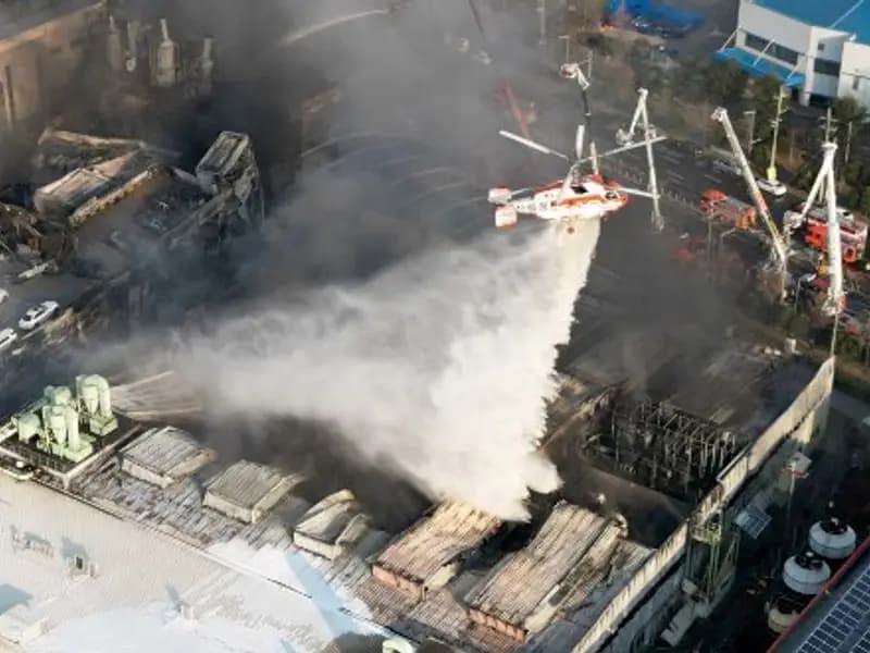 Güney Kore'de Fabrika Yangını: 10 İşçi Hayatını Kaybetti