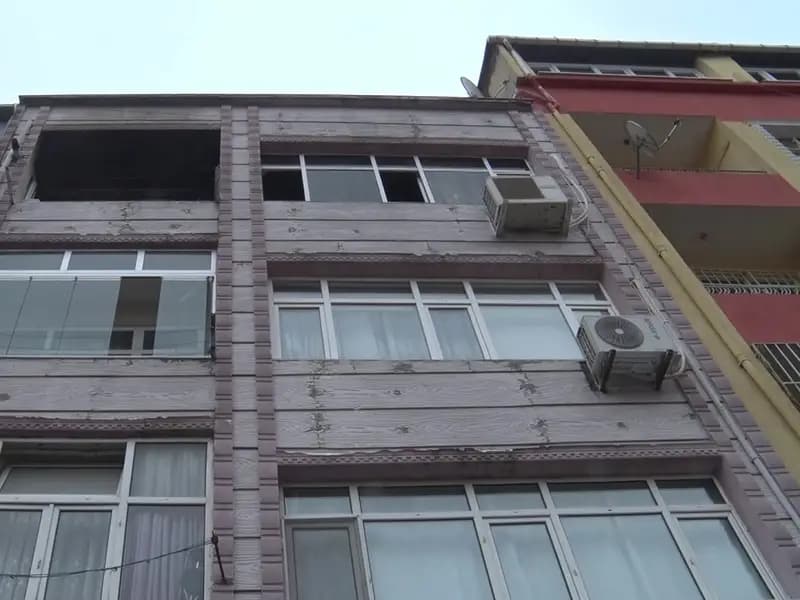 İstanbul Fatih'te Eşini Katledip Evi Ateşe Veren Şüpheli Yakalandı
