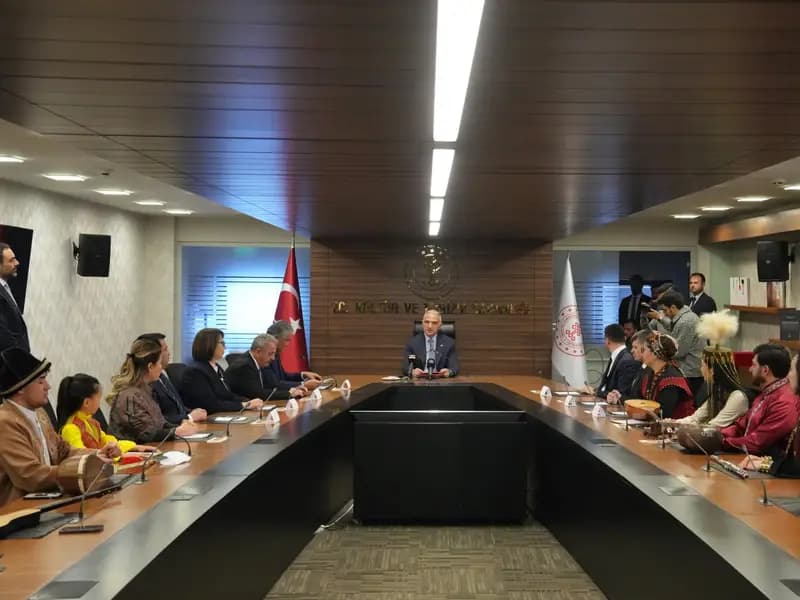 Bakan Ersoy, TÜRKSOY Heyeti ile Nevruz Kutlamasında Buluştu