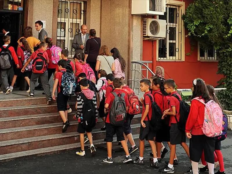 18 Milyon Öğrenci İkinci Ara Tatil İçin Bugün Yola Çıkıyor