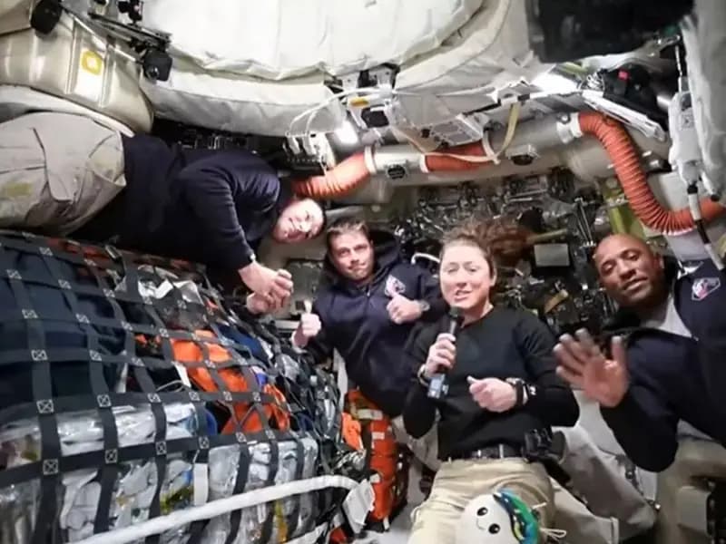 Artemis 2 ile Astronotlar Uzayda Yeni Bir Rekor Kırdı