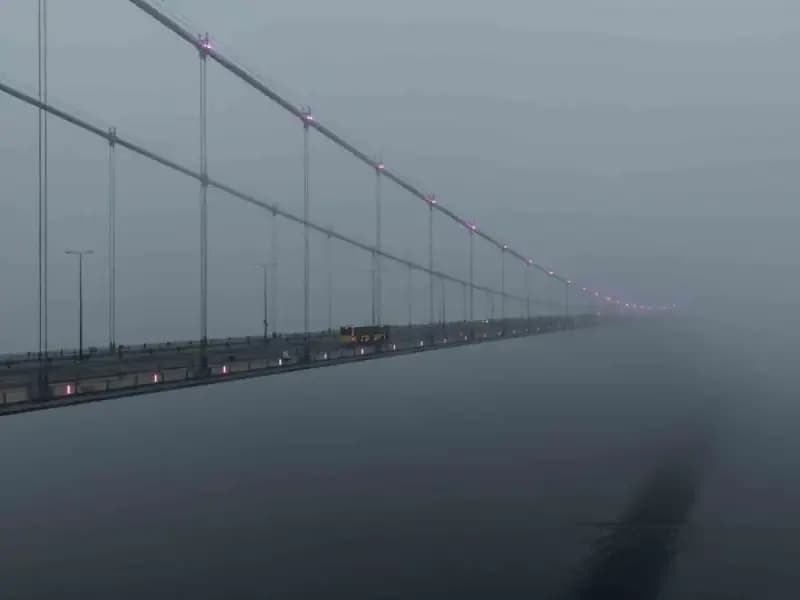 İstanbul'da Sabah Saatlerinde Yoğun Sis Etkili Olmaya Başladı