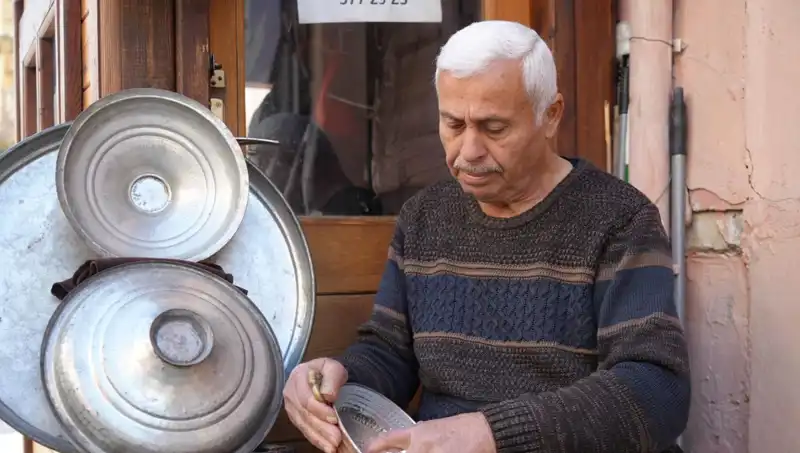 Zamanla Yok Olma Tehlikesi: Geleneksel Meslekler Tehlikede mi?