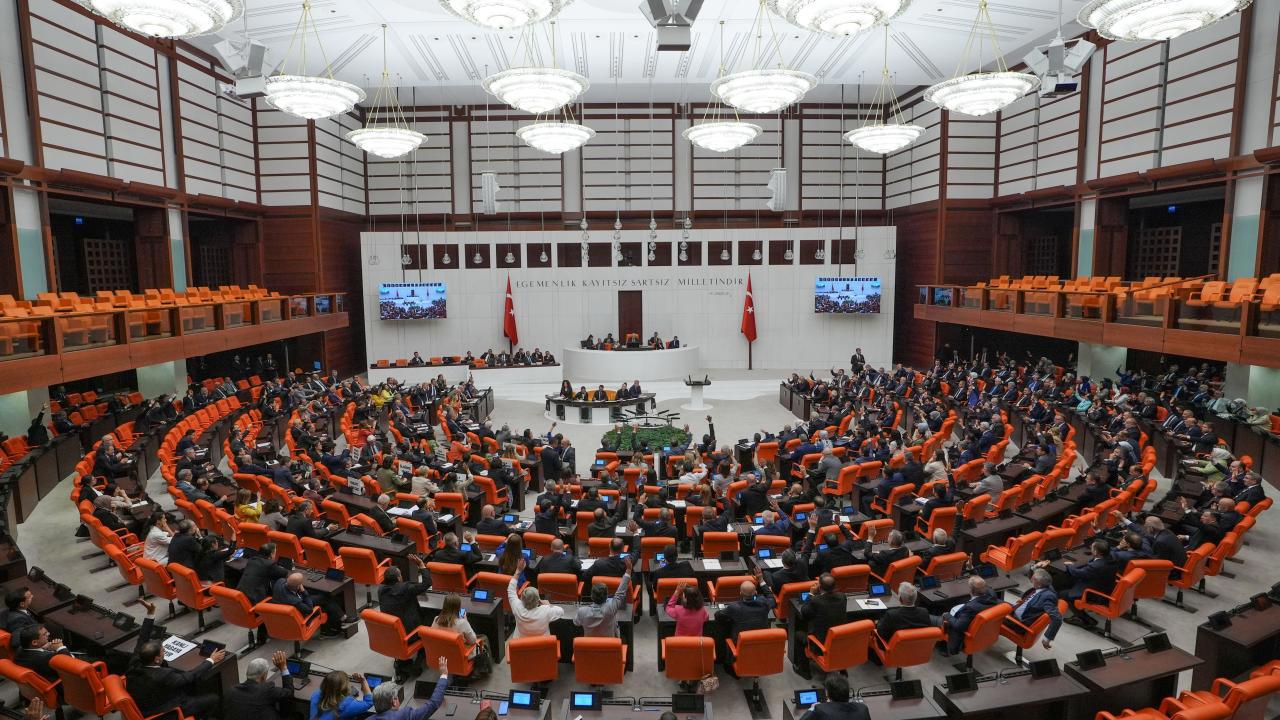 TBMM'de Yoğun Gündem Haftaya da Damgasını Vuracak