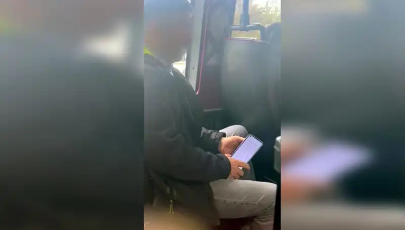 Minibüste Genç Kızı Taciz Eden Şüpheli Sonunda Yakalandı!