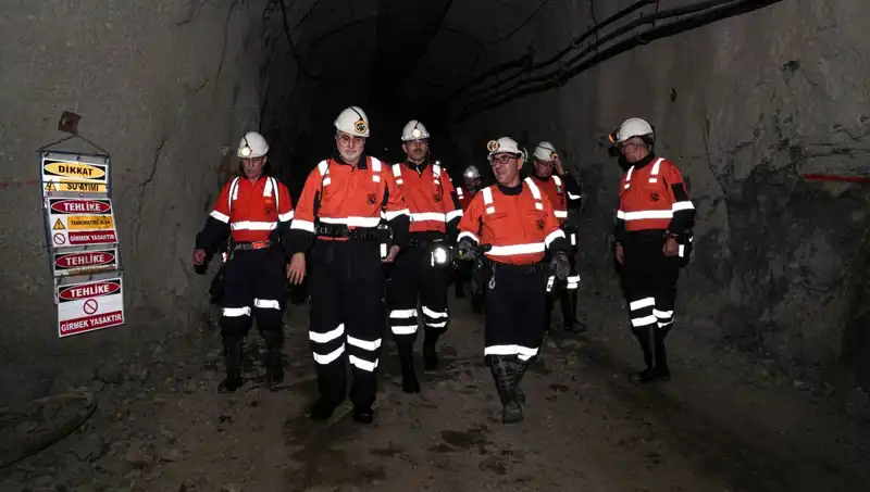 : Altın Madeninde Tarihi Ziyaret: Bakan Işıkhan Ne Açıklamalarda Bulundu?