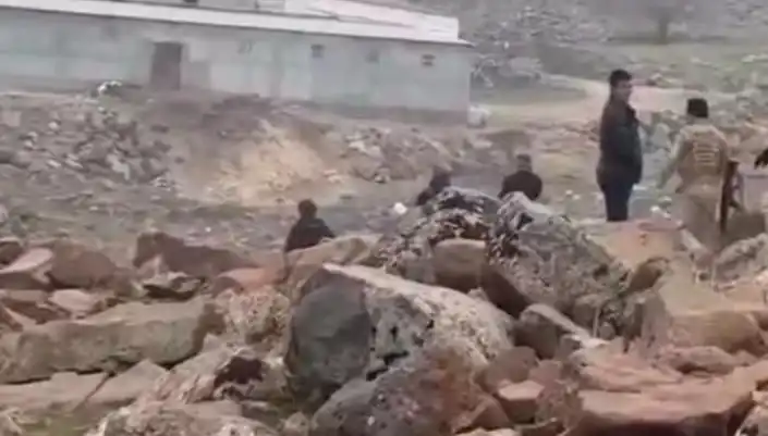 Diyarbakır'da Taşlı, Sopalı ve Silahlı Kavga: 3 Ölü, Çok Sayıda Yaralı!