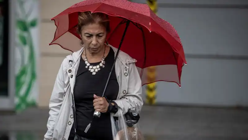 Türkiye'nin Bazı Bölgelerinde Kuvvetli Fırtına ve Yağış Uyarısı!