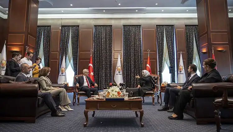 AK Parti’nin Bayramlaşma Programı Açıklandı, CHP İle Tükenmeyen Gerilimler Sürüyor