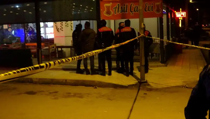 Kahvehane Cinayeti: Bir Ölü, Dört Yaralı ve Olayın Ardındaki Gizem