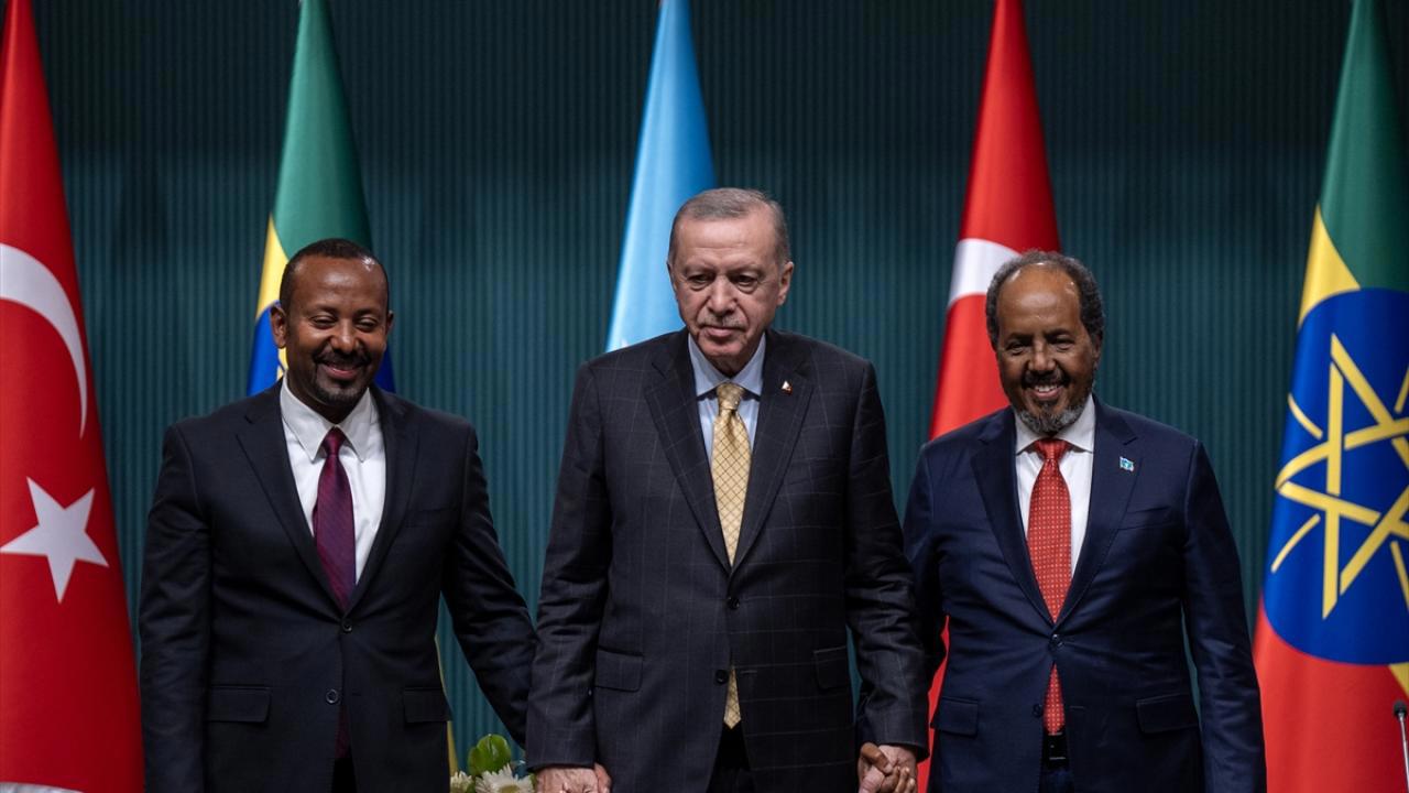 Türkiye Kritik Rol Oynayarak Somali-Etiyopya Gerginliğine Son Verdi