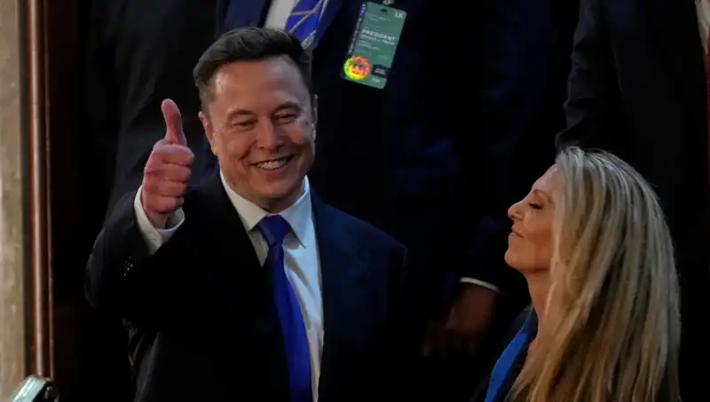 Elon Musk'ın Ukrayna Seçim İsteği: Zelenski'nin Şansı Ne Kadar?