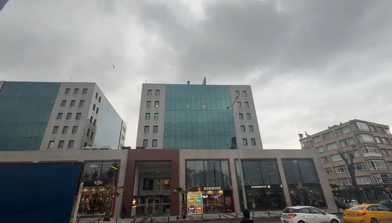 İBB Medya AŞ'ye Şok Baskın: Polisin Bilgiyi Ele Geçirmesi Ne Anlama Geliyor?