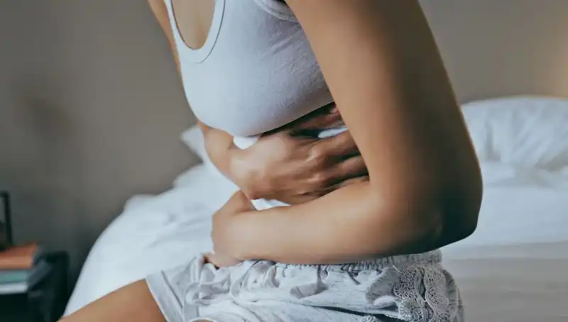 22 Yaşında Bağırsak Kanseri: Genç Yaşta Teşhis ve Geç Kalan Belirtiler