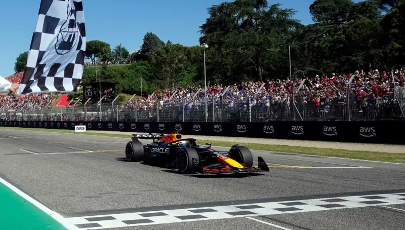 Monako'da Formula 1 Yarışları: Heyecan ve Lüksün Buluşma Noktası