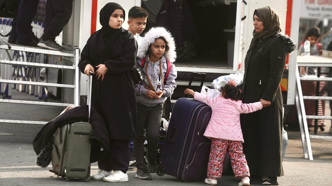 Elcemal ailesinin Suriye'ye geri dönüş macerası
