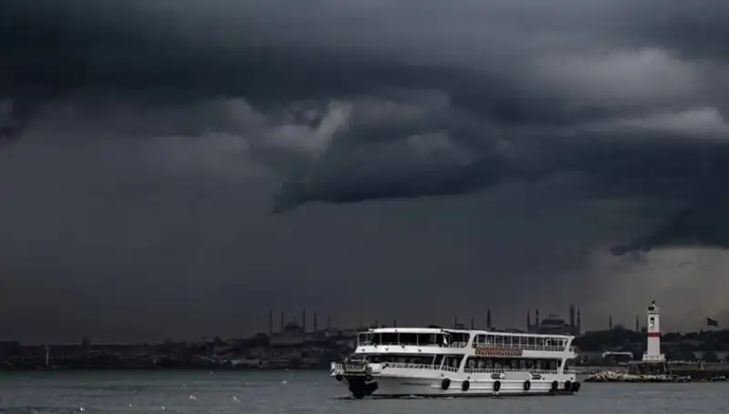 İstanbul ve Çevresinde Sağanak Yağış Uyarısı: Hazırlığınızı Yapın!