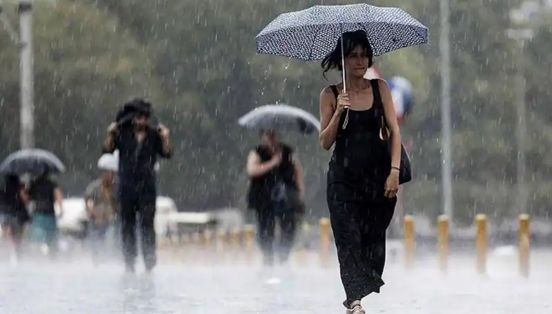 İstanbul ve Ankara İçin Sağanak Yağış Uyarısı: 25 İlde Etkili Olacak!