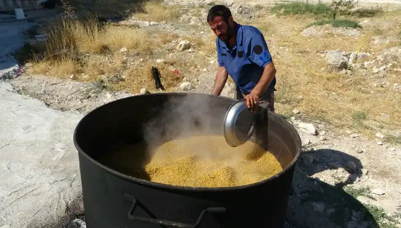 Her Yıl Ağustos'ta Başlayan Gelenek: Kazanlar Kaynamaya Başladı!