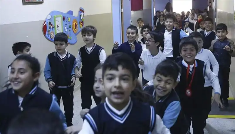 2025 Okul Takvimi: Okullar Ne Zaman Açılacak ve Tatiller Ne Zaman?