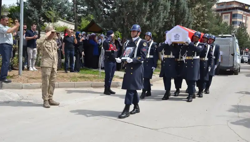 Şehit Gözyaşlarıyla Uğurlandı: Bir Vatanseverin Son Yolculuğu