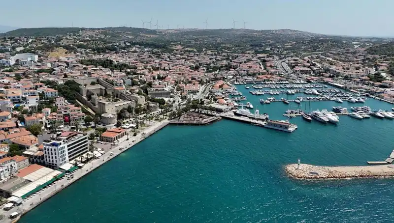 İzmirliler Su Kesintilerine Karşı Yaratıcı Çözüm Üretti: Satışlar Patladı!