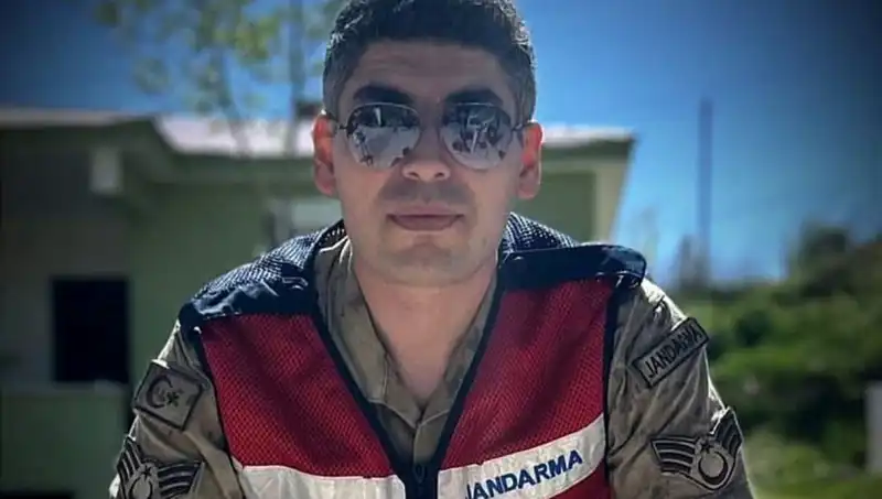 Halı Saha Maçında Yaşamını Yitiren Kadir Astsubay'ın Acı Hikayesi