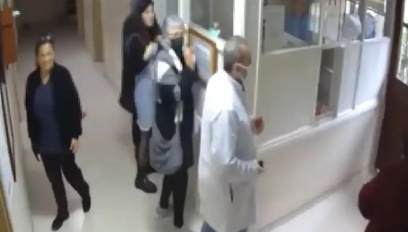 Üsküdar'da Doktora Cumhurbaşkanına Hakaretten Hapis İstemi: Davanın Ayrıntıları Neler?