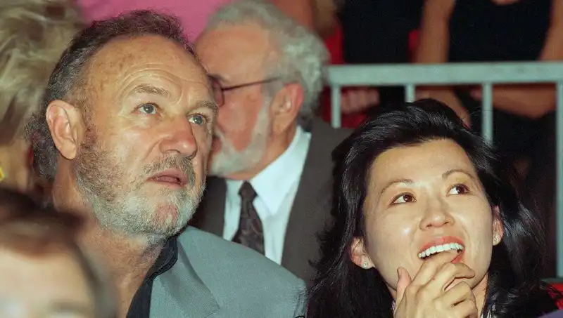 "Ünlü Aktör Gene Hackman ve Eşi Betsy'nin Gizemli Ölümlerini Araştıran Polis, Şaşırtıcı Ayrıntıları Açığa Çıkarıyor!"